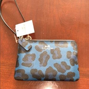 Coach wristlet wallet